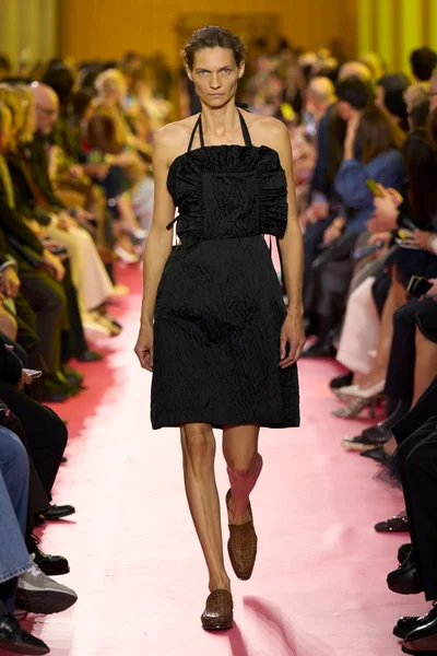 Look 46